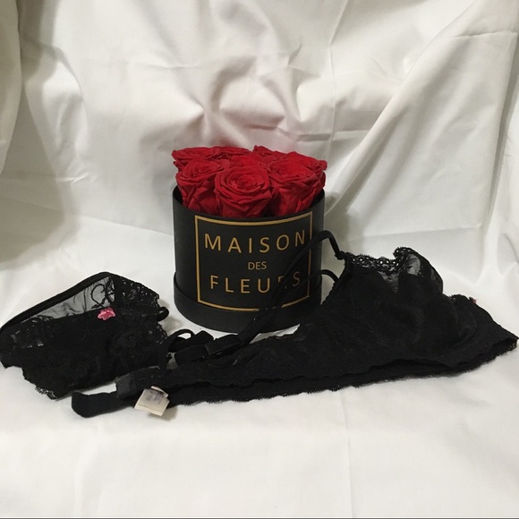 Gap Body Lace Bra and Rampage Thong - Picture 3 of 3